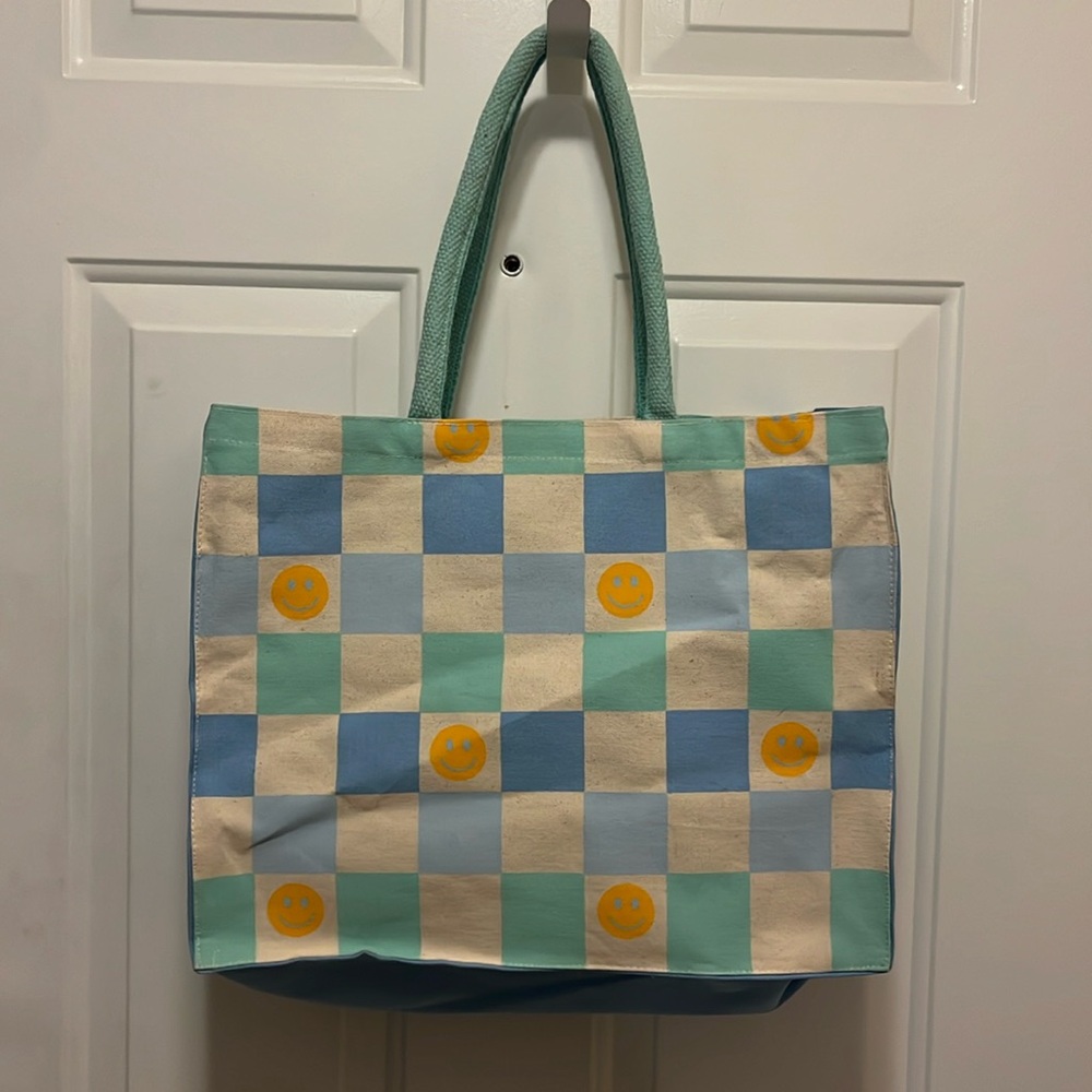 Smiley face tote bag